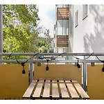 2 Zi Whg Zentral, Altbau, Renoviert 4P